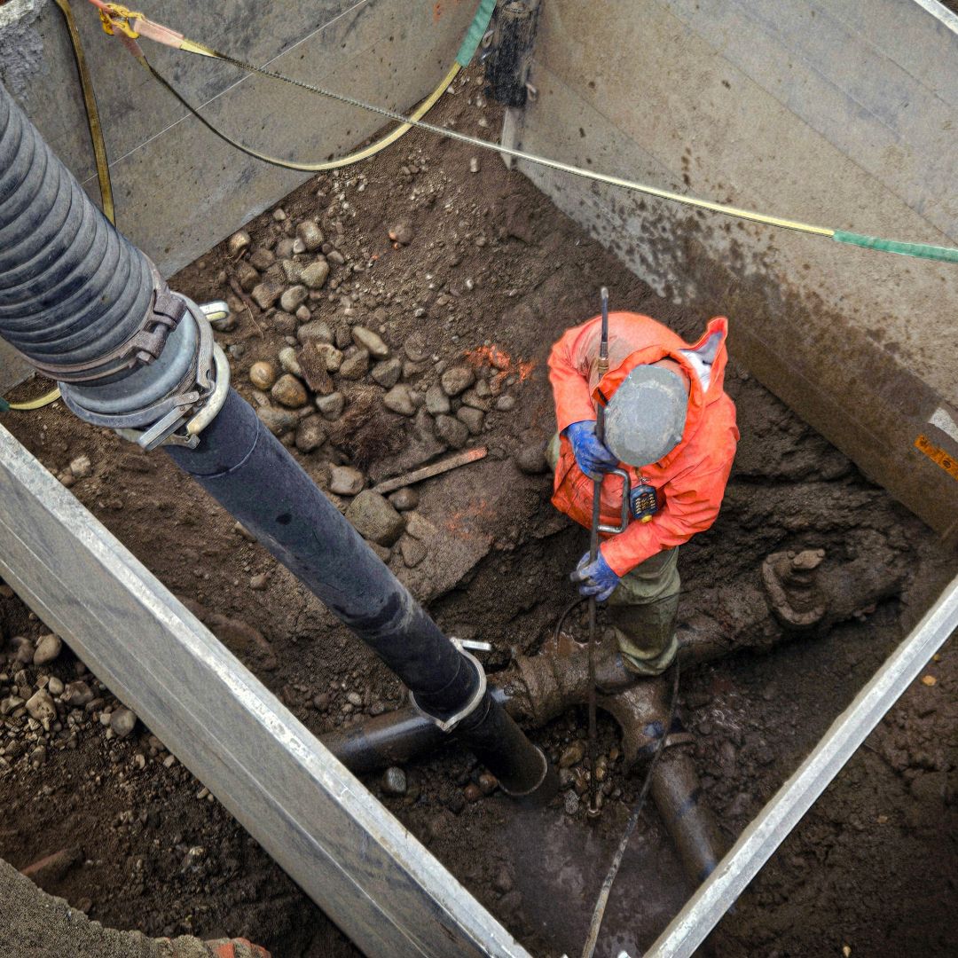 Hydrovac slurry washing and slurry recycling.